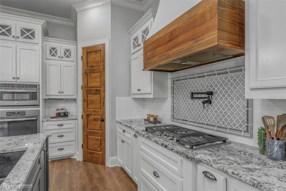624 Silkwood Drive Benton, LA 71006