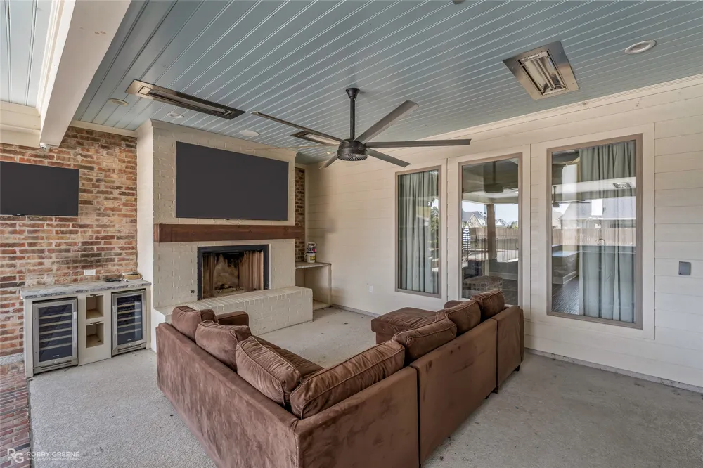 624 Silkwood Drive Benton, LA 71006