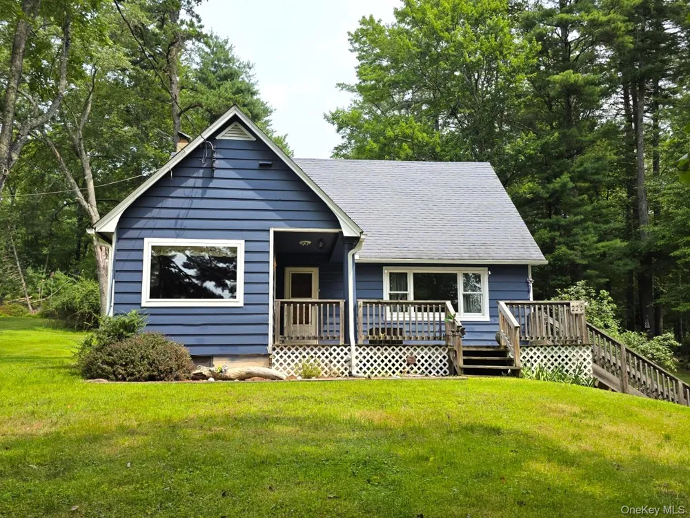 220 Mail Road Barryville, NY 12719