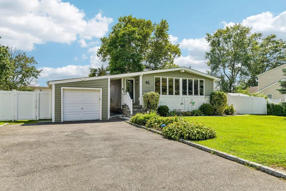 46 Beecher Avenue East Islip, NY 11730