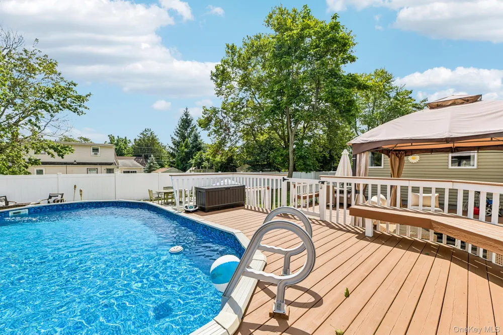 46 Beecher Avenue East Islip, NY 11730