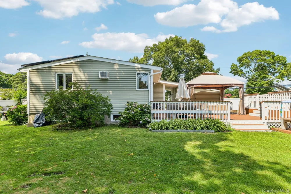 46 Beecher Avenue East Islip, NY 11730