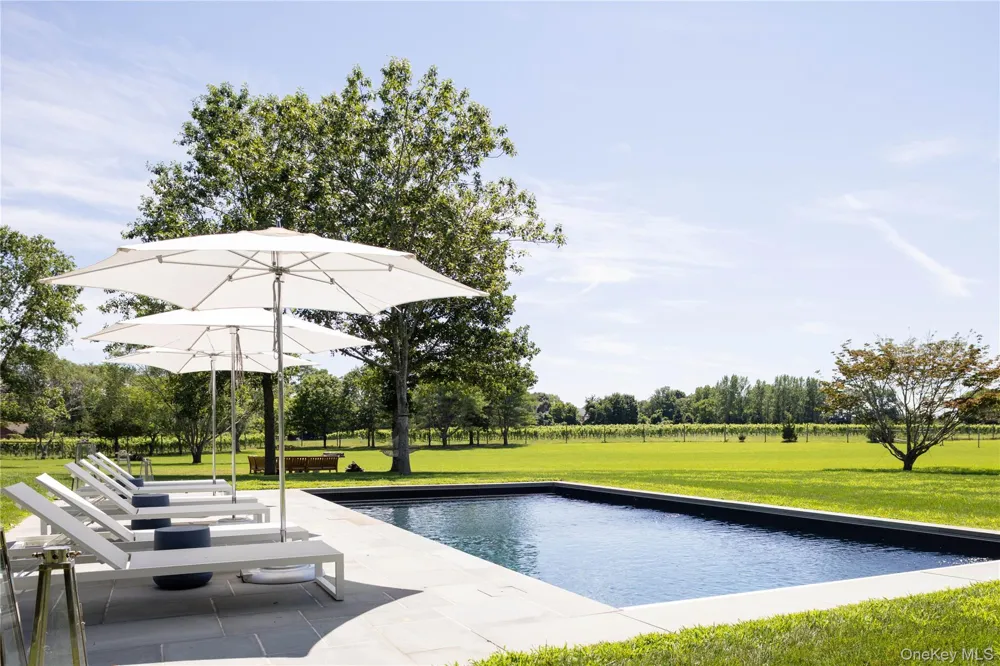 2850 Main Bayview Road Southold, NY 11971