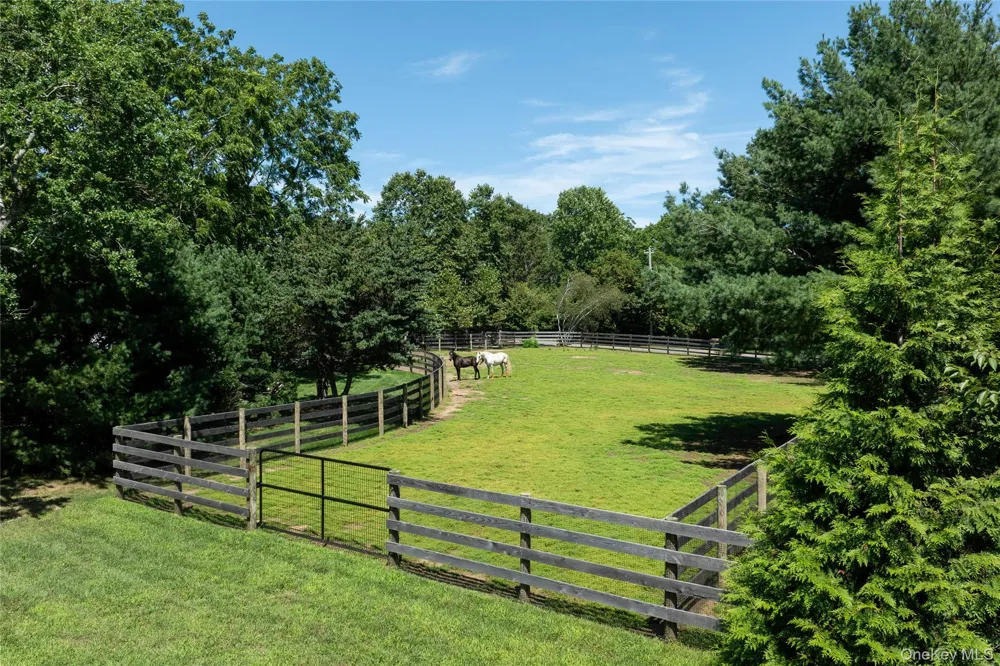 2850 Main Bayview Road Southold, NY 11971