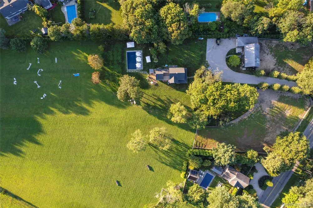 2850 Main Bayview Road Southold, NY 11971