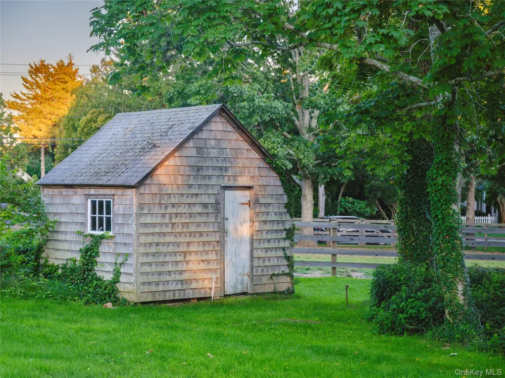 2850 Main Bayview Road Southold, NY 11971