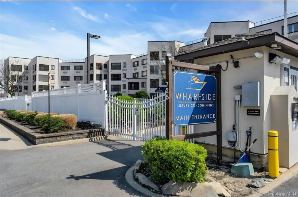 725 Miller Avenue #410 Freeport, NY 11520