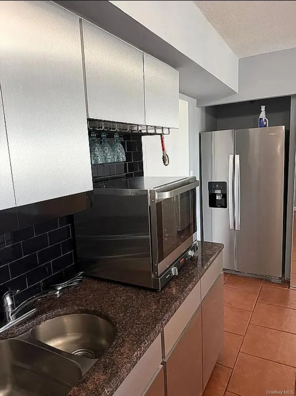 725 Miller Avenue #410 Freeport, NY 11520