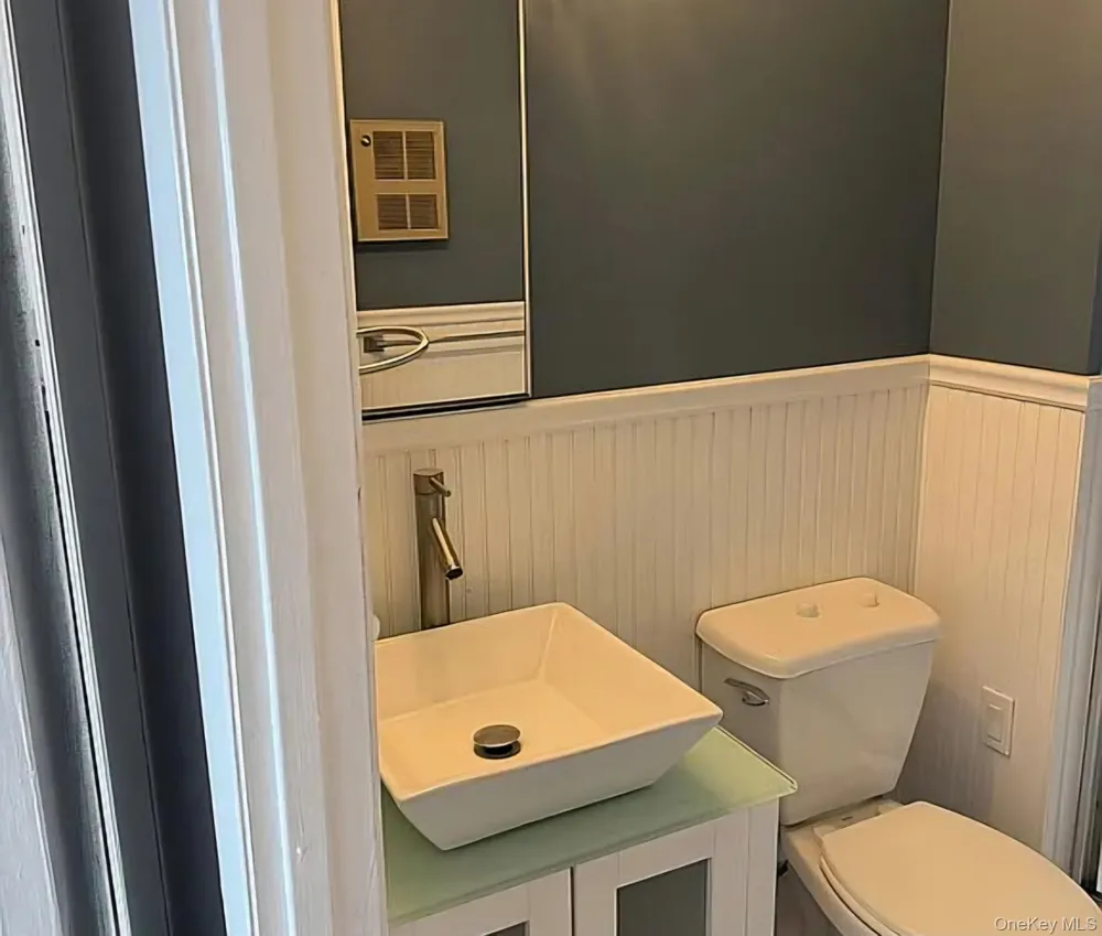 725 Miller Avenue #410 Freeport, NY 11520