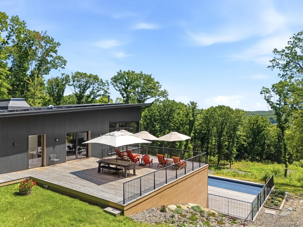 133 Old Bulls Head Road Clinton Corners, NY 12514