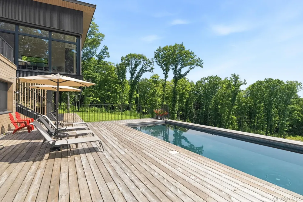 133 Old Bulls Head Road Clinton Corners, NY 12514
