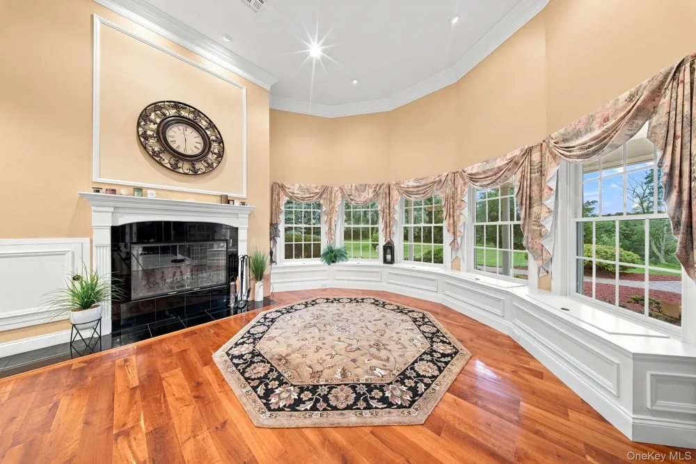 345 Mountain Road Bloomingburg, NY 12721