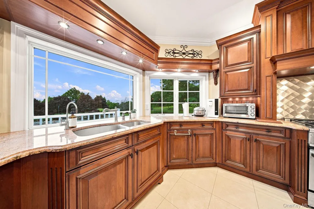 345 Mountain Road Bloomingburg, NY 12721