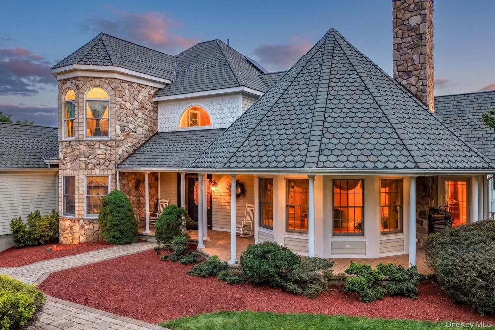 345 Mountain Road Bloomingburg, NY 12721