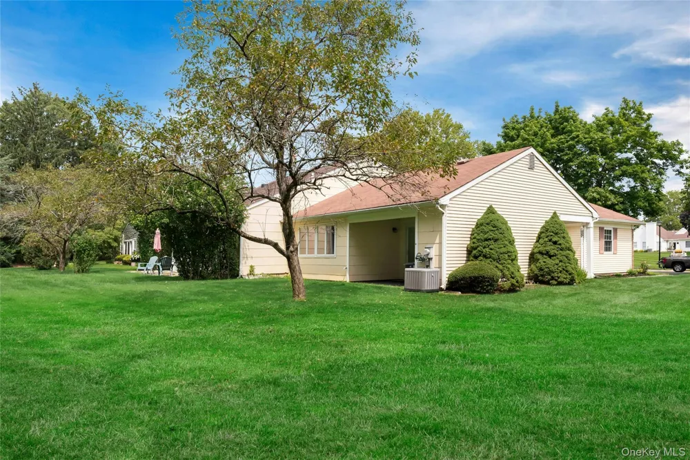 62 Hearthside Drive Mount Sinai, NY 11766