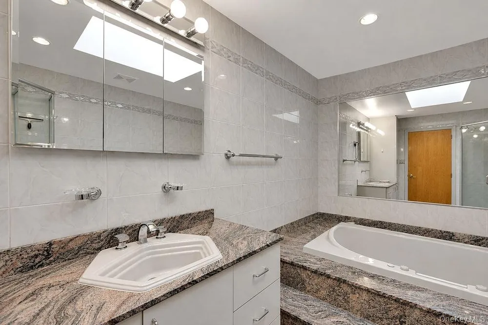 162-15 88th Street Howard Beach, NY 11414