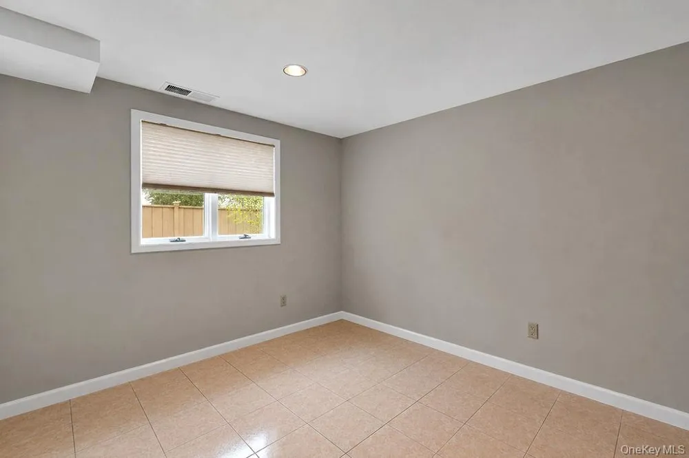 162-15 88th Street Howard Beach, NY 11414