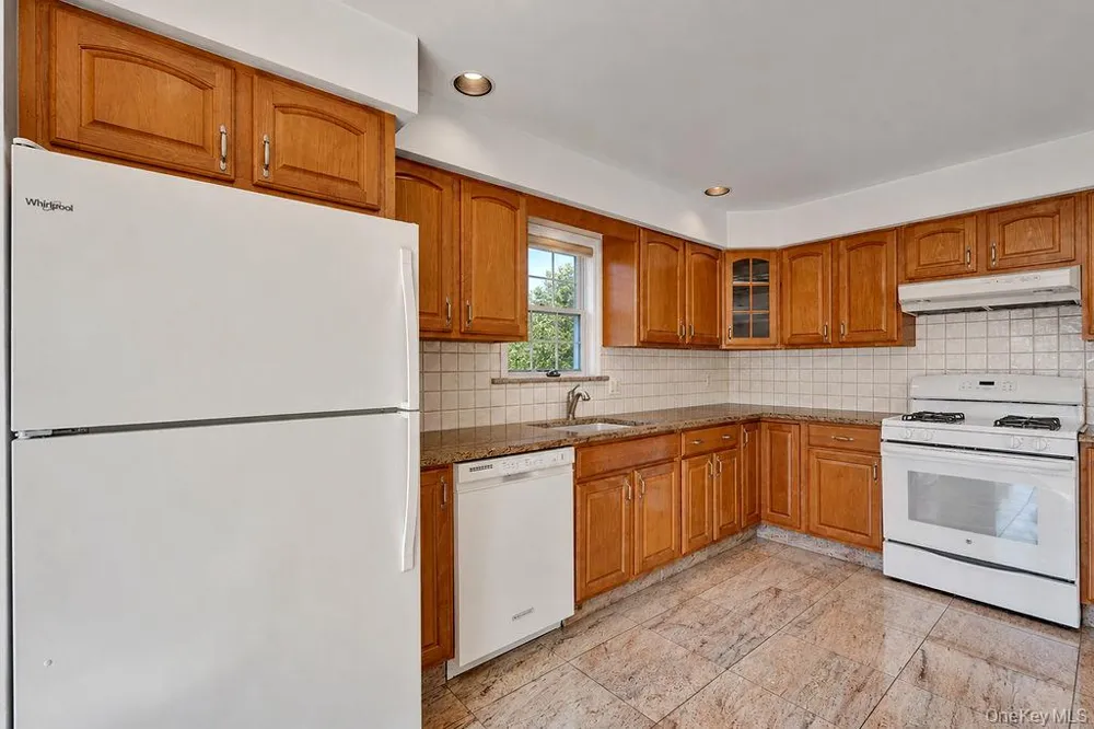162-15 88th Street Howard Beach, NY 11414