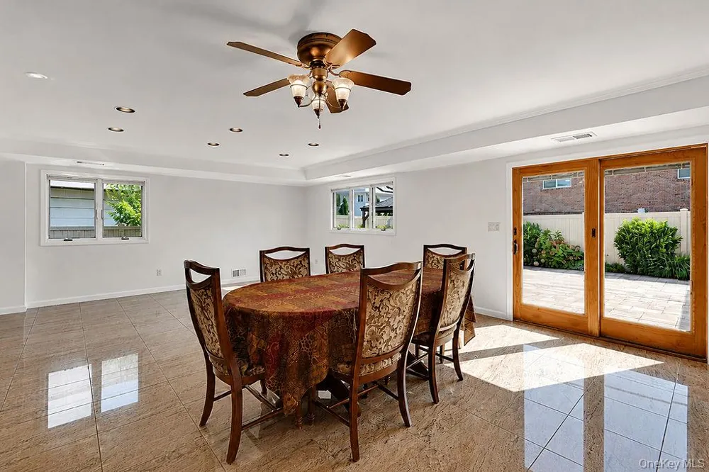 162-15 88th Street Howard Beach, NY 11414