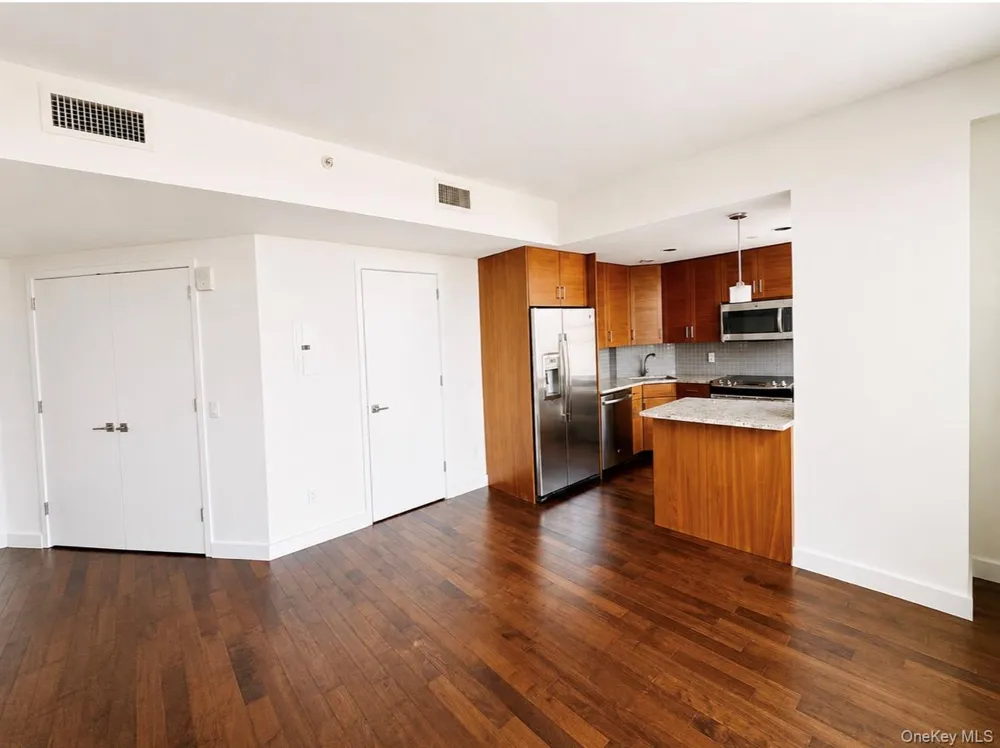 10820 71st Avenue #7C Forest Hills, NY 11375