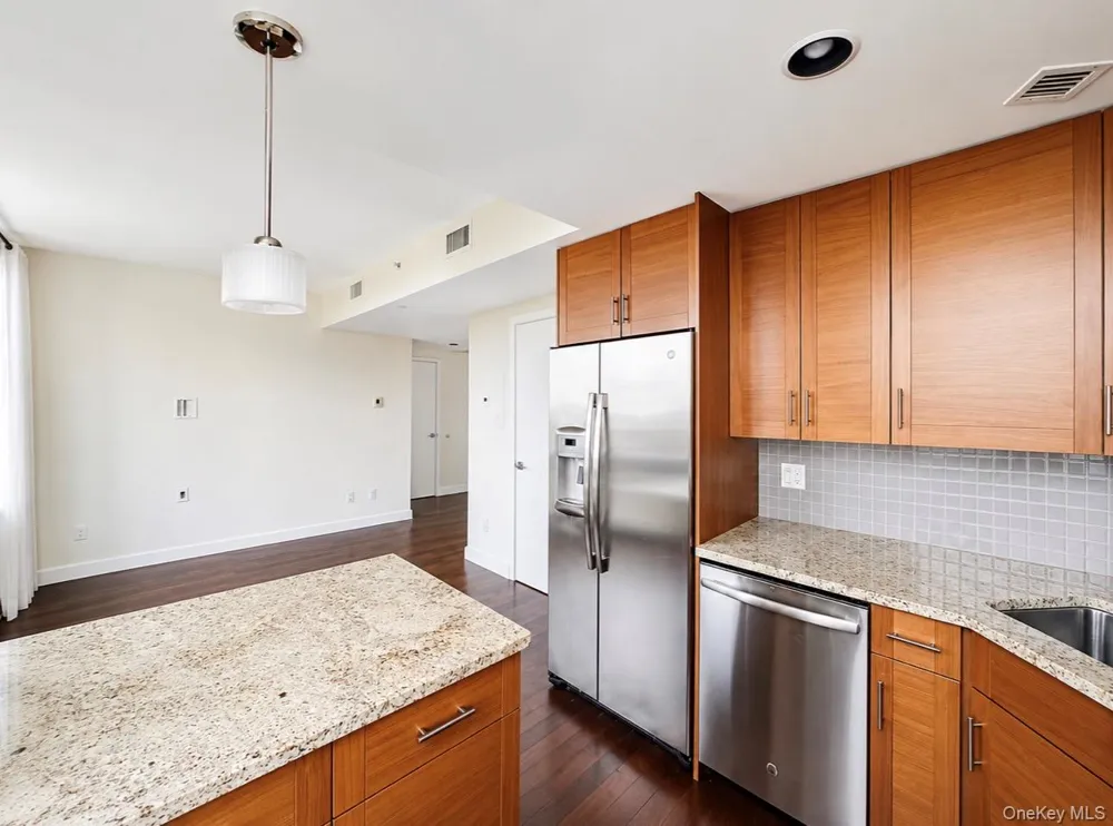 10820 71st Avenue #7C Forest Hills, NY 11375