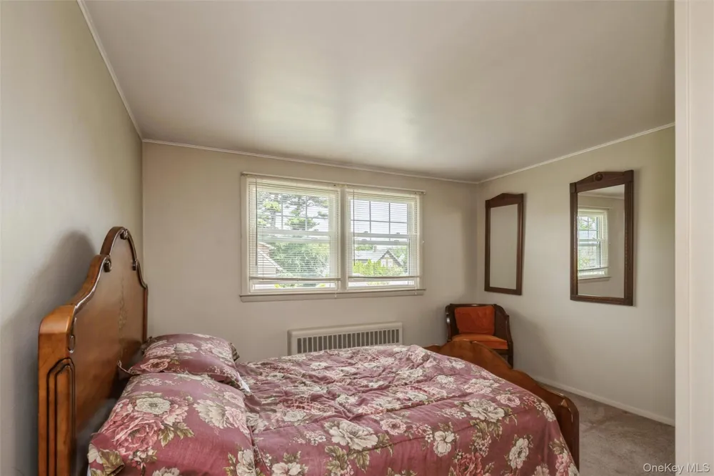 27 Litchfield Avenue Babylon, NY 11702