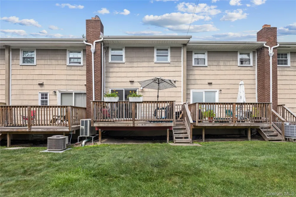 18 Alan Road Spring Valley, NY 10977