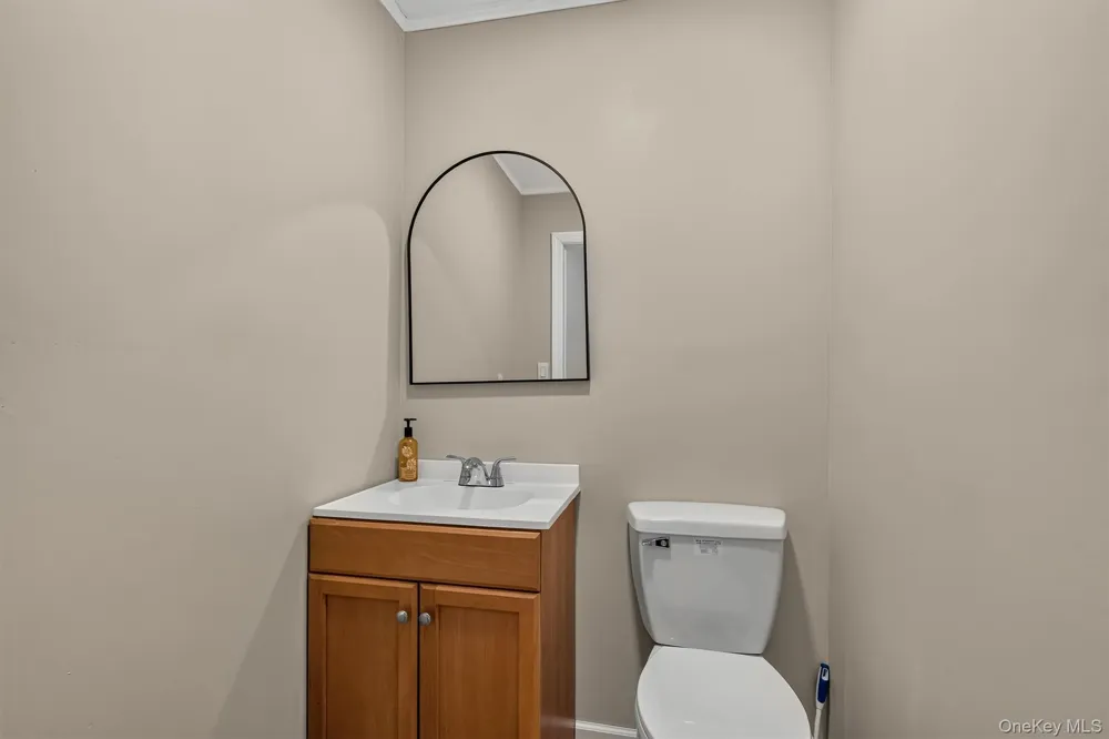 15 Winston Place Marlboro, NY 12542