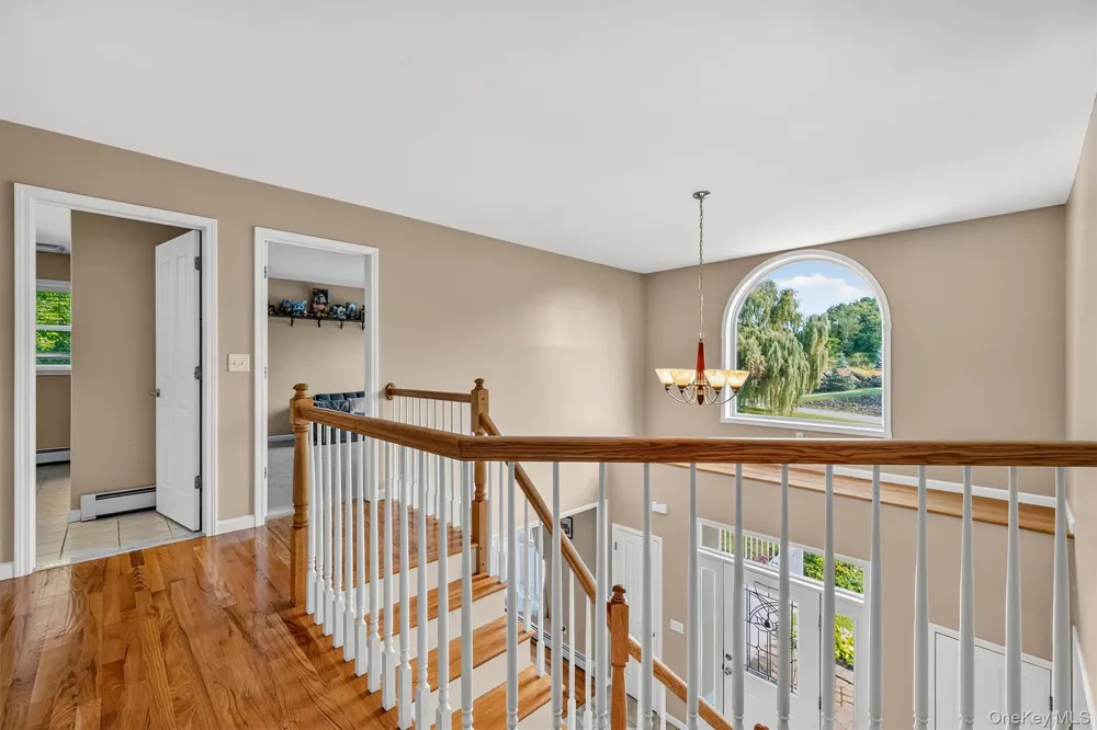 15 Winston Place Marlboro, NY 12542