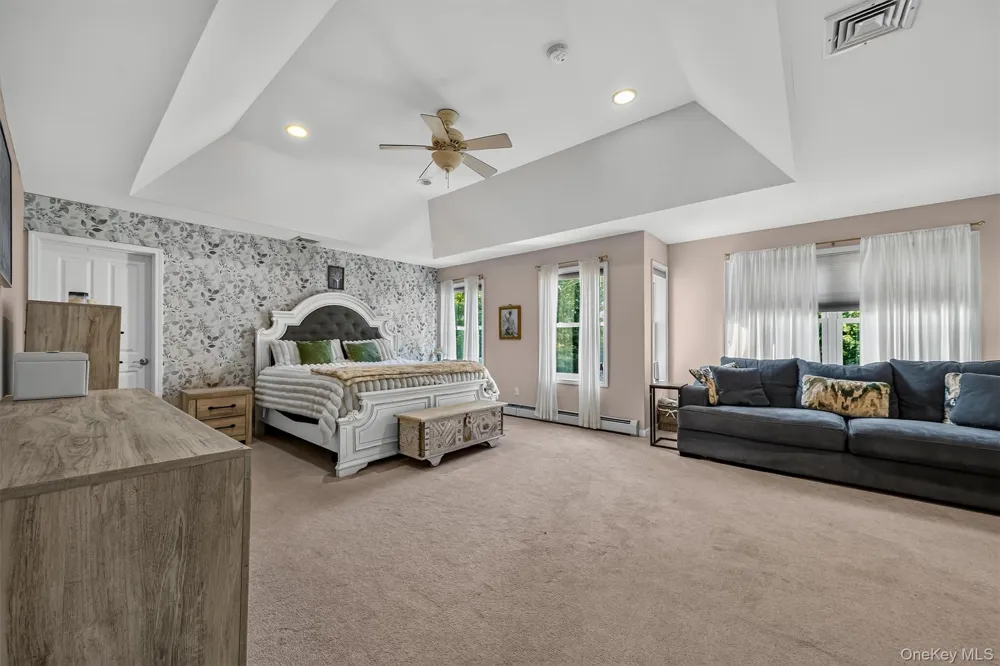 15 Winston Place Marlboro, NY 12542