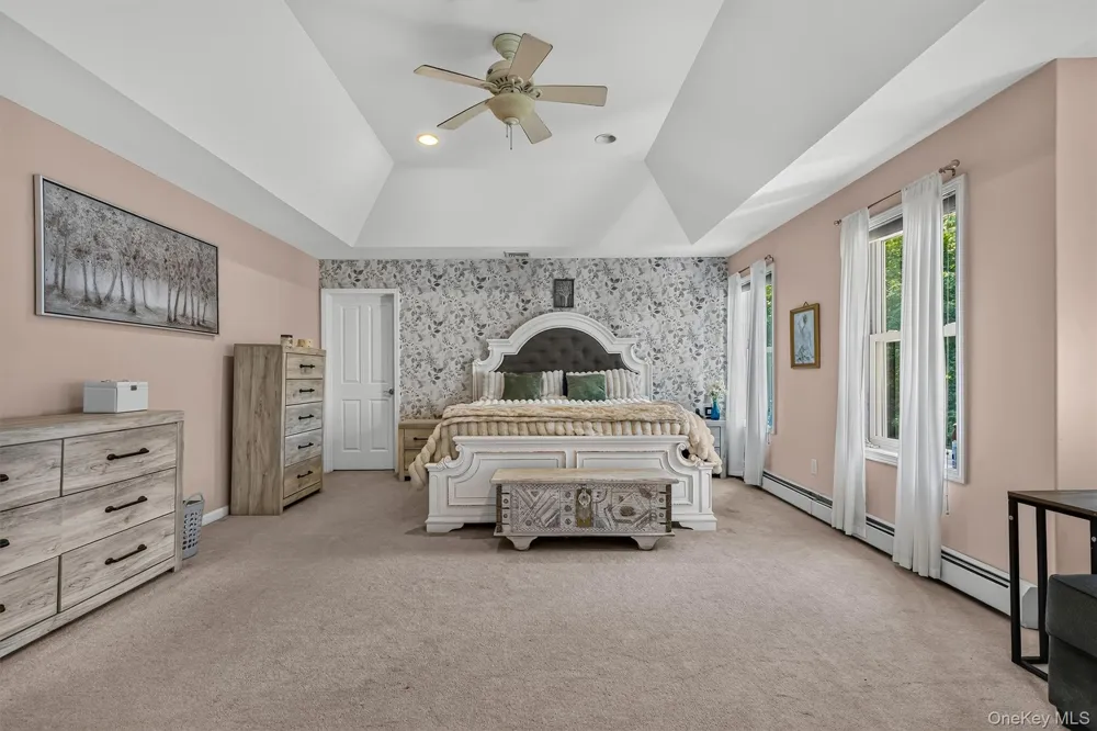 15 Winston Place Marlboro, NY 12542