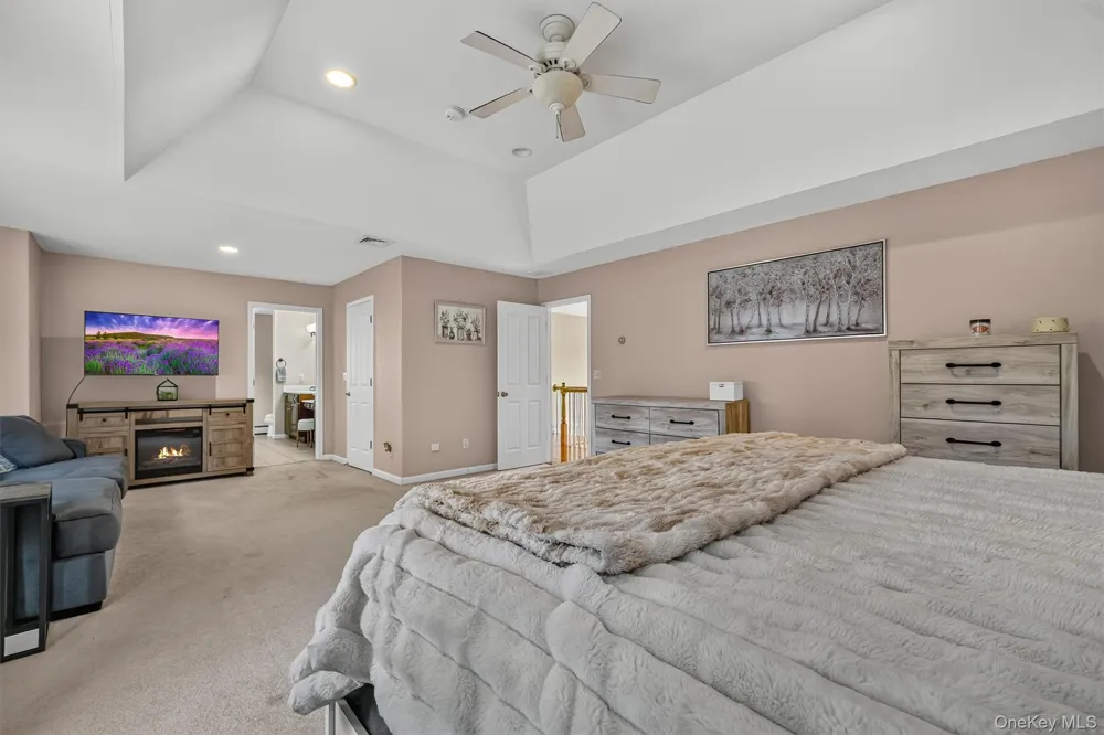 15 Winston Place Marlboro, NY 12542