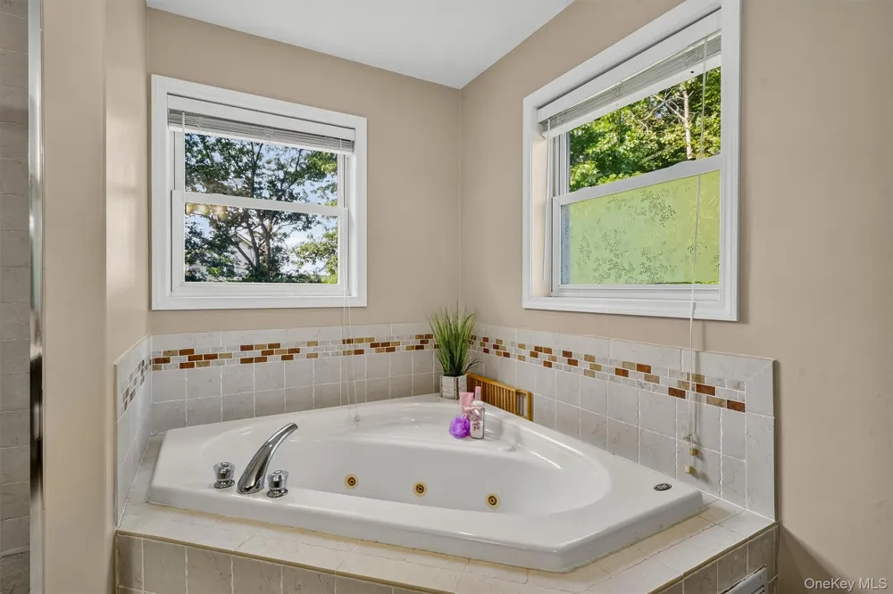15 Winston Place Marlboro, NY 12542