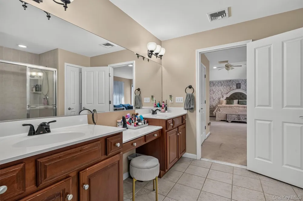 15 Winston Place Marlboro, NY 12542