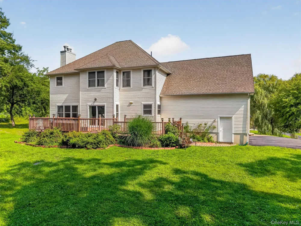 15 Winston Place Marlboro, NY 12542