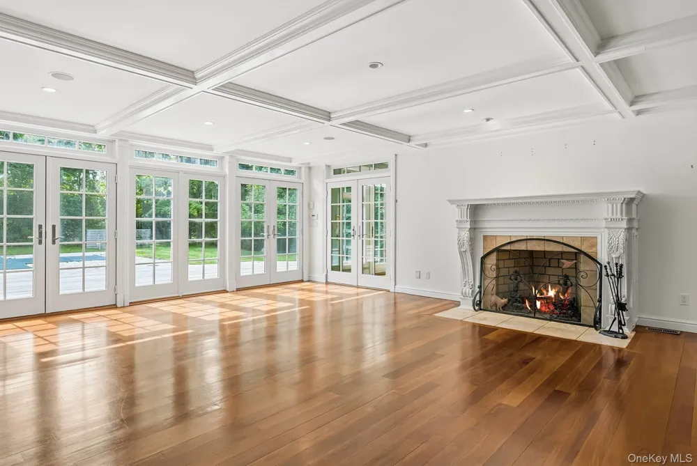 11 Pheasant Lane Remsenburg, NY 11960
