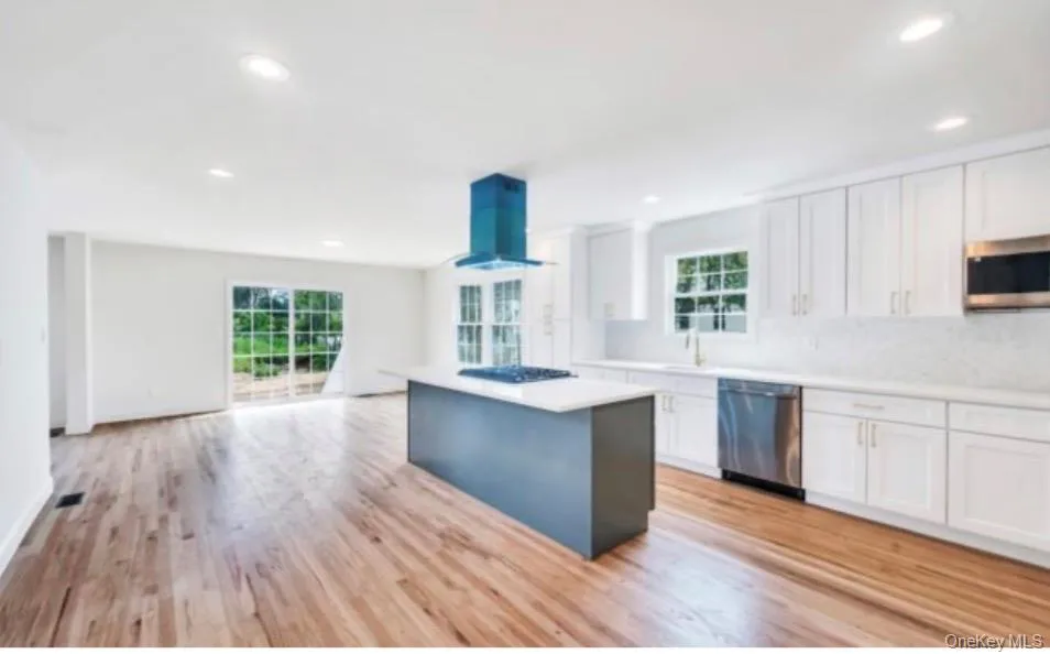 22 S 19th Street Wyandanch, NY 11798