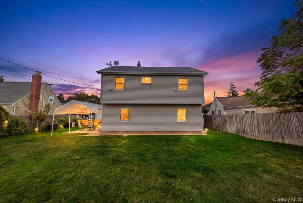 28 Book Lane Levittown, NY 11756