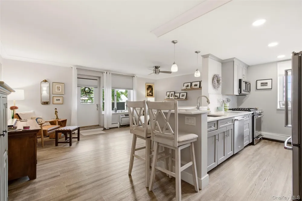 135 Post Avenue #2J Westbury, NY 11590
