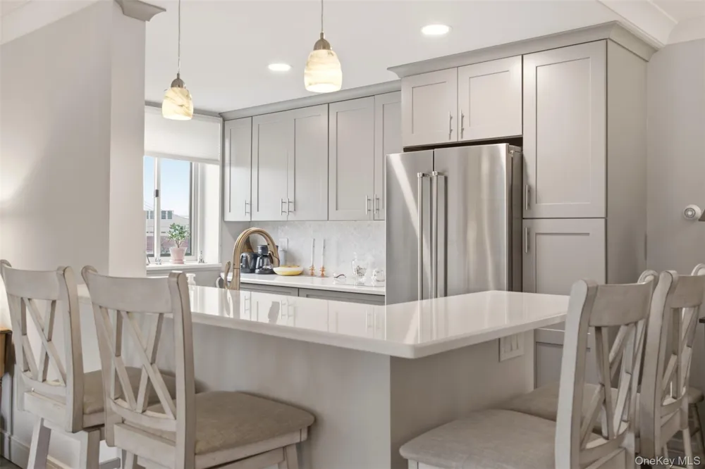 135 Post Avenue #2J Westbury, NY 11590