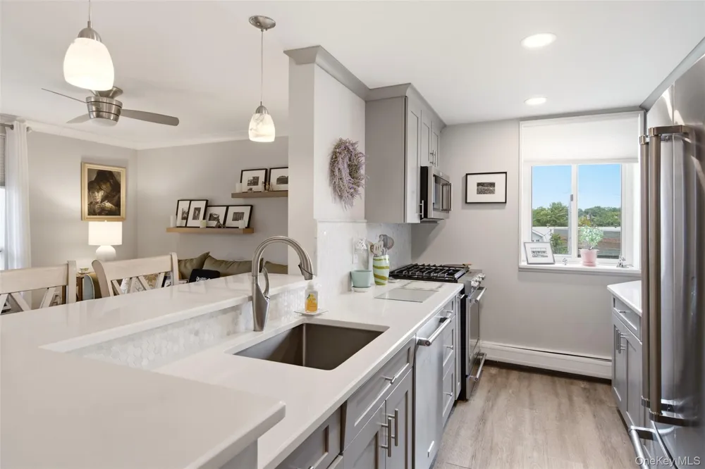 135 Post Avenue #2J Westbury, NY 11590