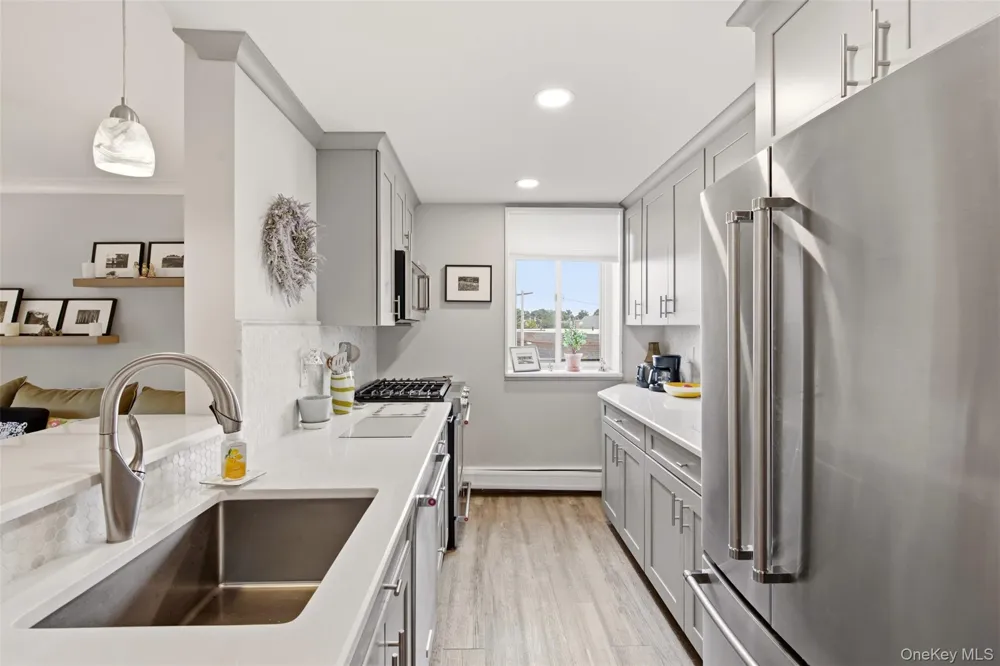 135 Post Avenue #2J Westbury, NY 11590