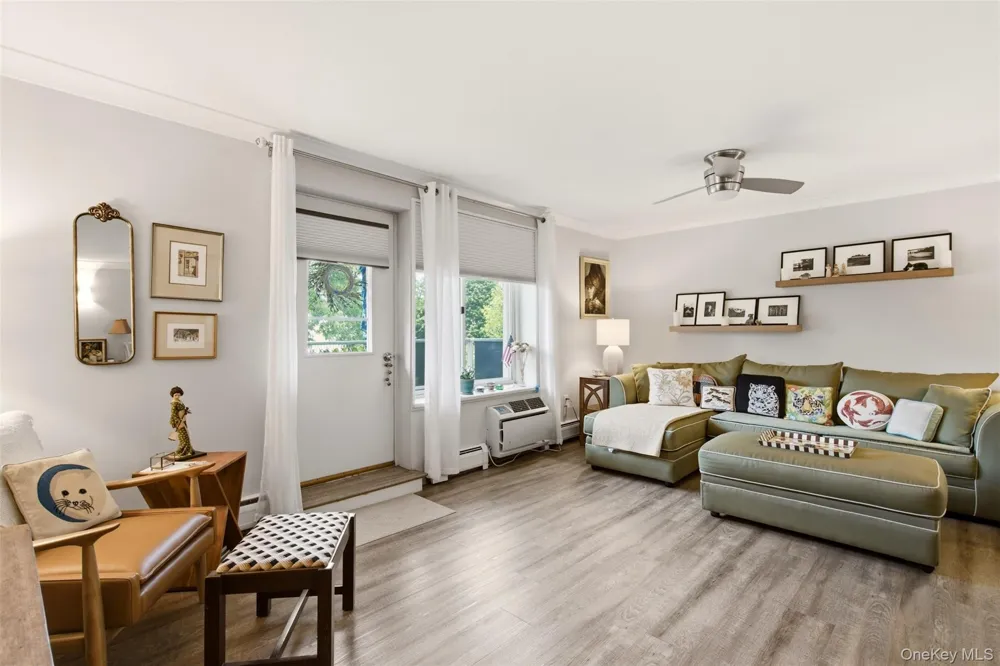 135 Post Avenue #2J Westbury, NY 11590