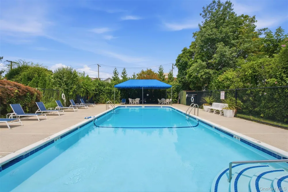 135 Post Avenue #2J Westbury, NY 11590
