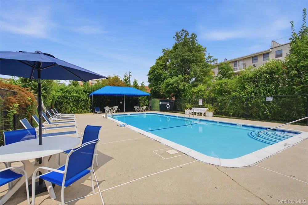135 Post Avenue #2J Westbury, NY 11590