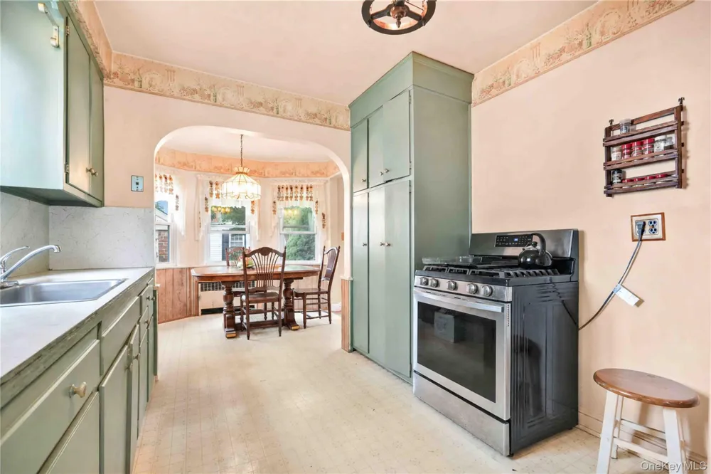35 Mayfair Avenue West Hempstead, NY 11552
