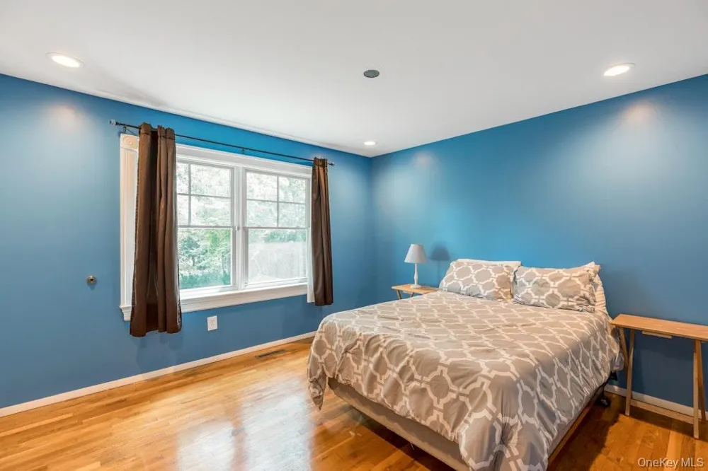 111 W Tiana Road Hampton Bays, NY 11946
