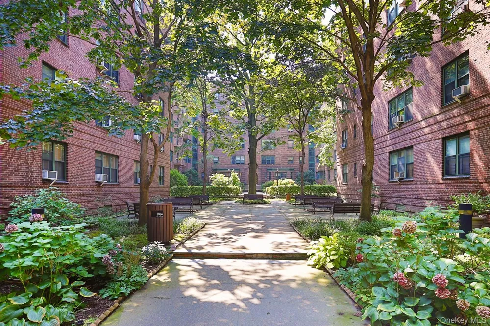 34-21 78th Street #3F Jackson Heights, NY 11372