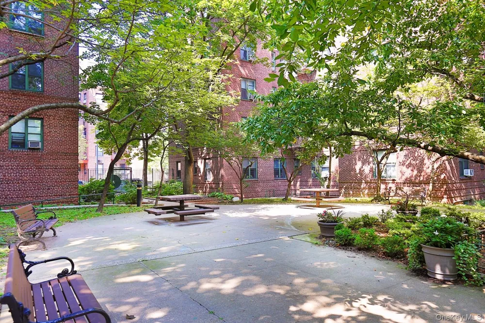 34-21 78th Street #3F Jackson Heights, NY 11372