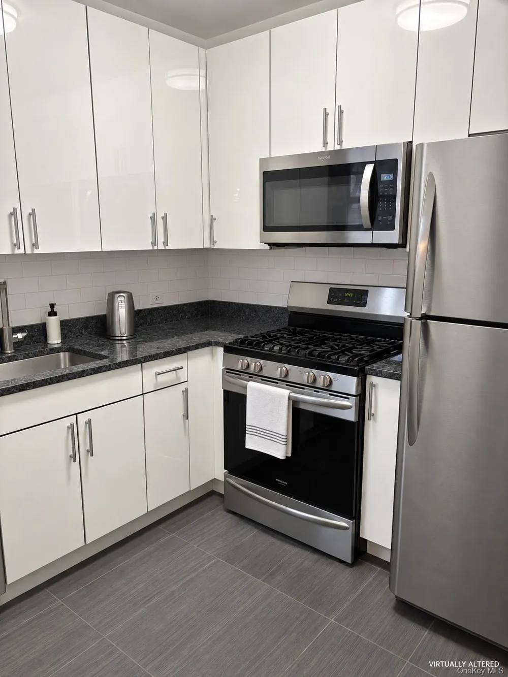 34-21 78th Street #3F Jackson Heights, NY 11372